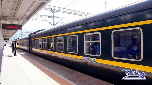 国产最特殊火车车厢视频