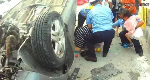 国产车撞石墩事故视频,惊险瞬间引发安全警示